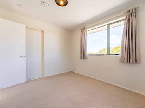 5 Ellesmere Place, Oceanview