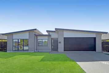 8 Hosta Lnwy, Wigram