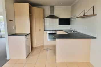 1/9a Araminta Place, Beachlands