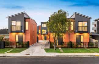 6/45 Smythe Road, Henderson