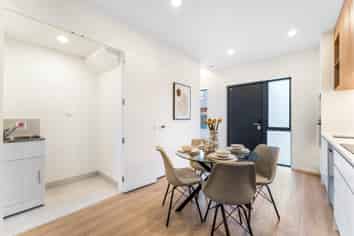 7/45 Smythe Road, Henderson