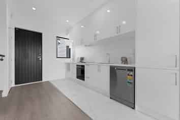 18/17 Barneys Farm Road, Clendon Park