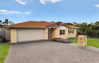 48 Jelas Road, Red Beach