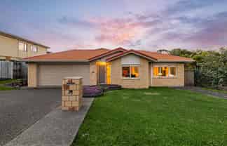 48 Jelas Road, Red Beach