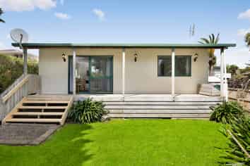51A Beachlands Road, Beachlands