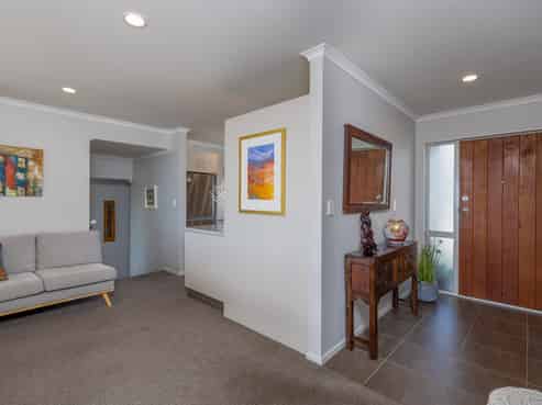 36 Citrus Lane, Enner Glynn