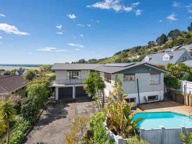 27 Tresillian Avenue, Marybank