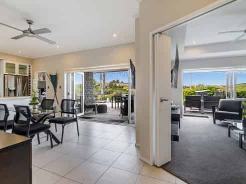 2 Bella Vista Drive, Gulf Harbour