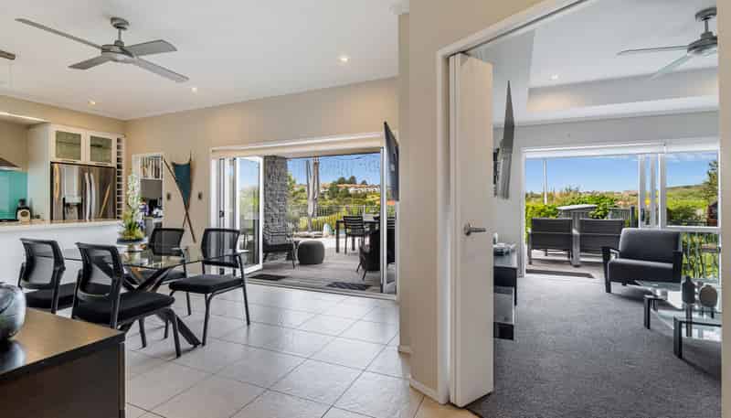 2 Bella Vista Drive, Gulf Harbour