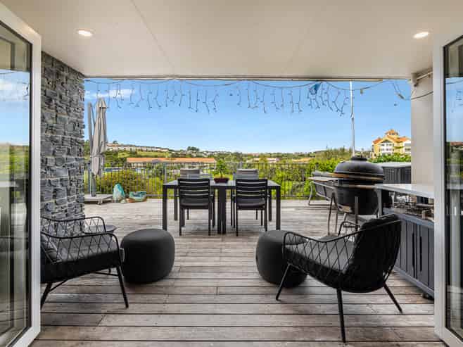 2 Bella Vista Drive, Gulf Harbour