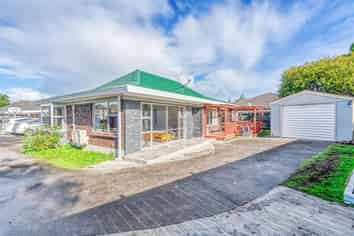 3/57 Puhinui Road, Manukau