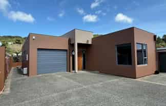A/48 Main road, Wainuiomata