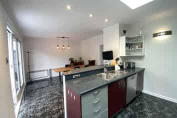 181 Ohiro Road, Brooklyn
