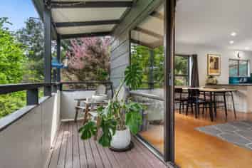 69 Murphy Street, TOI TOI