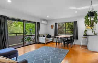 69 Murphy Street, TOI TOI