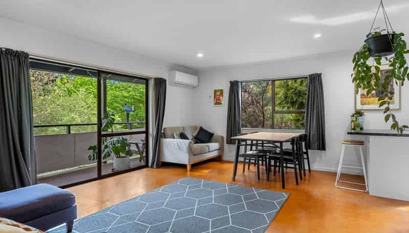 69 Murphy Street, TOI TOI