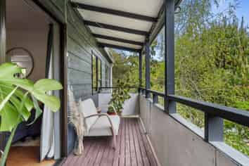 69 Murphy Street, TOI TOI