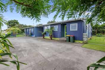 15B Gisborne Tce, Opunake