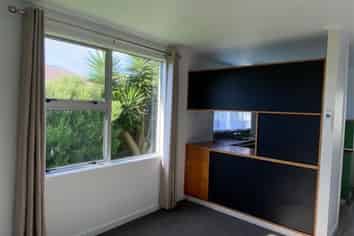 15B Gisborne Tce, Opunake
