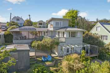 47 Ranui Crescent, Diamond Harbour