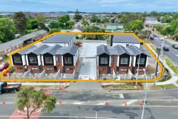 2/287 Massey Road, Mangere East