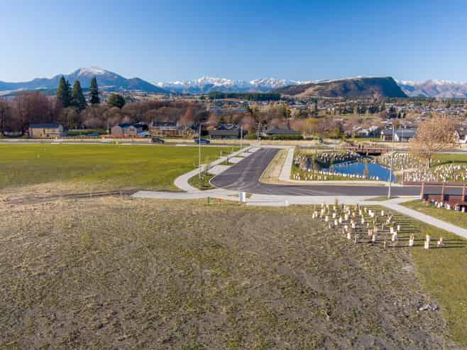 15 Glenbrae Crescent, Wanaka