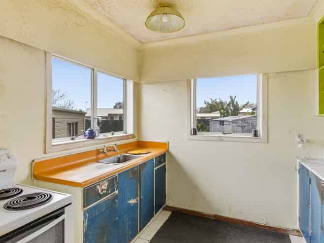 15 Ross Street, Levin