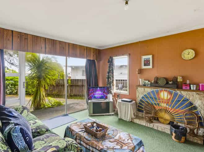 15 Ross Street, Levin