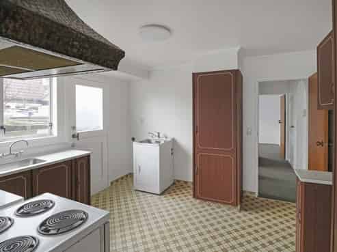 20 Marina Grove, Belmont