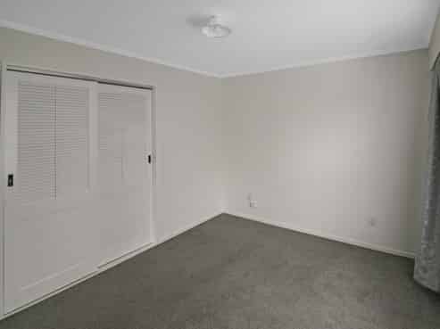 20 Marina Grove, Belmont