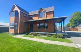 41 Birchfield Ave, Dallington
