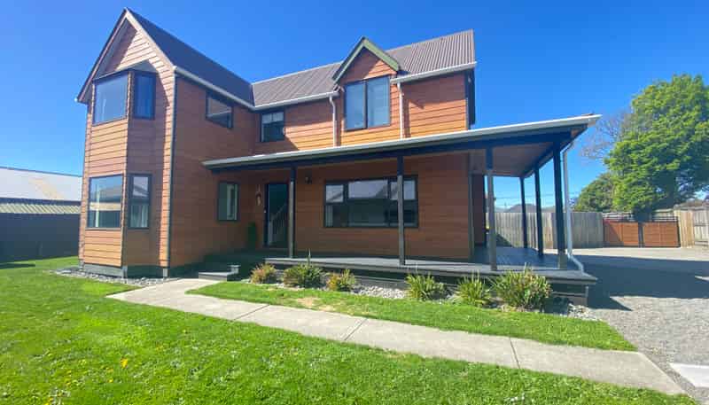 41 Birchfield Ave, Dallington