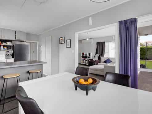 12 McCarthy Street, Hawera