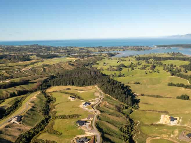 Stage 3 an Mahana Ridge, Mahana