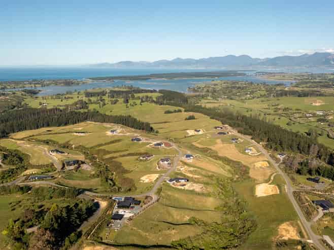 Stage 3 an Mahana Ridge, Mahana