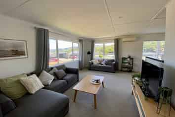 9 Invercargill Drive, Kelson