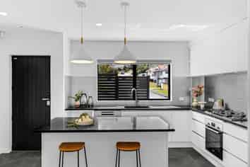 41A Trias Road, Totara Vale
