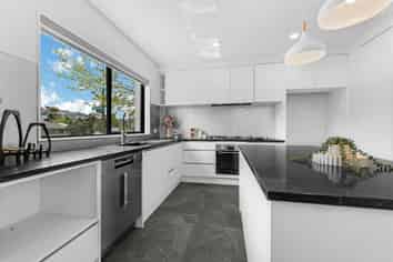 41A Trias Road, Totara Vale