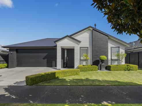 30 Hiria Crescent, Papamoa