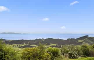 192 Manunui Road, Leigh