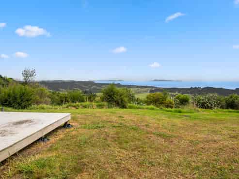 192 Manunui Road, Leigh