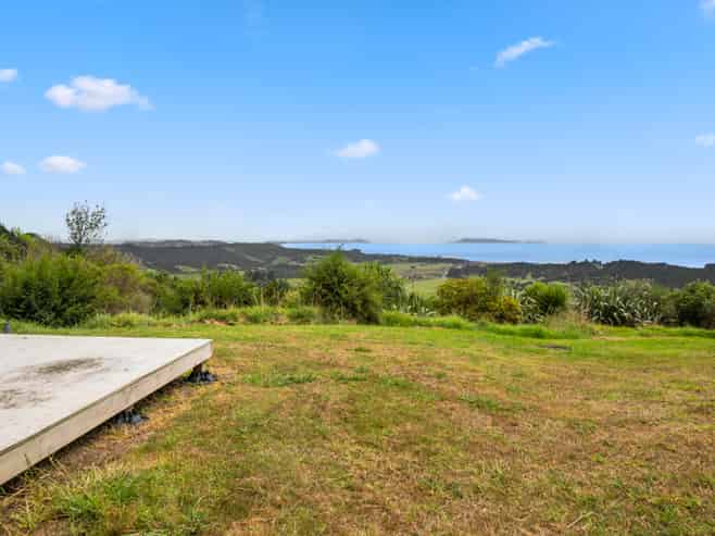 192 Manunui Road, Leigh