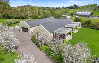 75 Whitford Park Road, Whitford