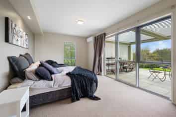 75 Whitford Park Road, Whitford