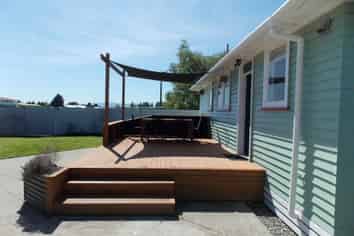 23A Robinson Crescent, Westbrook