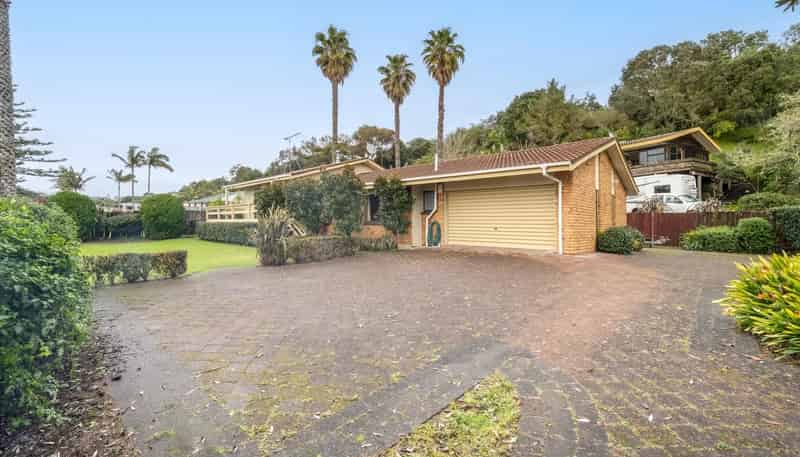22 Rogers Avenue, Eastern Beach