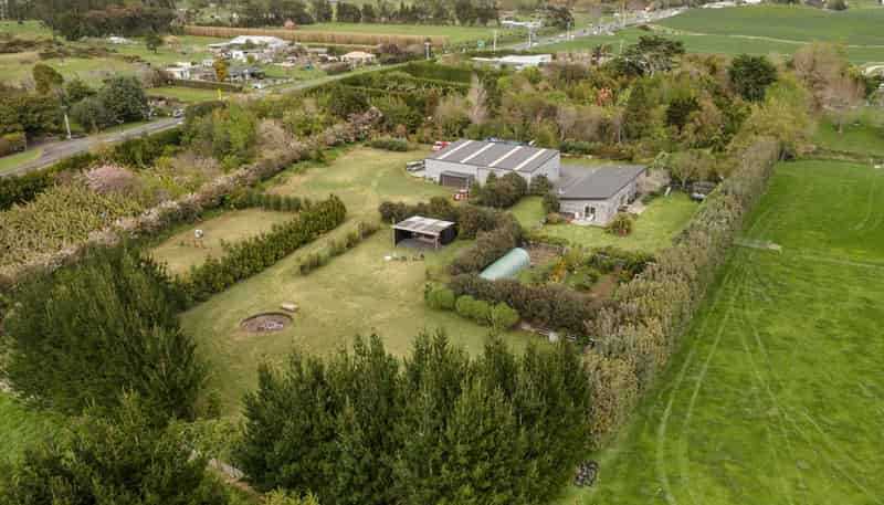 14 Mahoetahi Road, New Plymouth Central