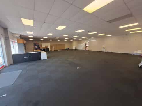 Prime Gill Street Retail & Office Opportunity