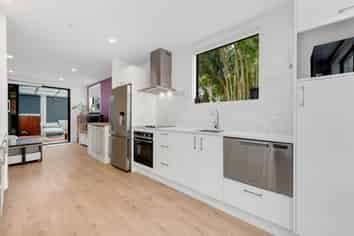 7/12 Allen Road, Mount Wellington
