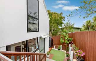 7/12 Allen Road, Mount Wellington